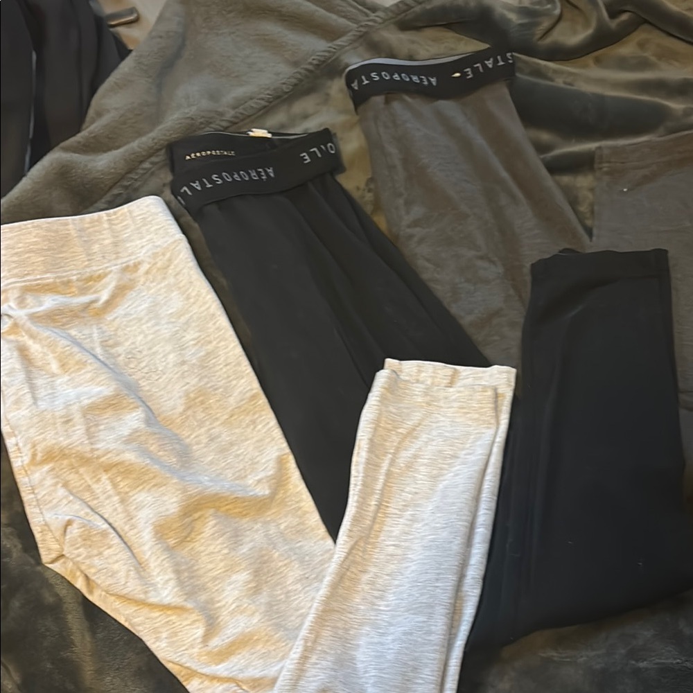 2 Aeropostale size M 1 non brand leggings size L